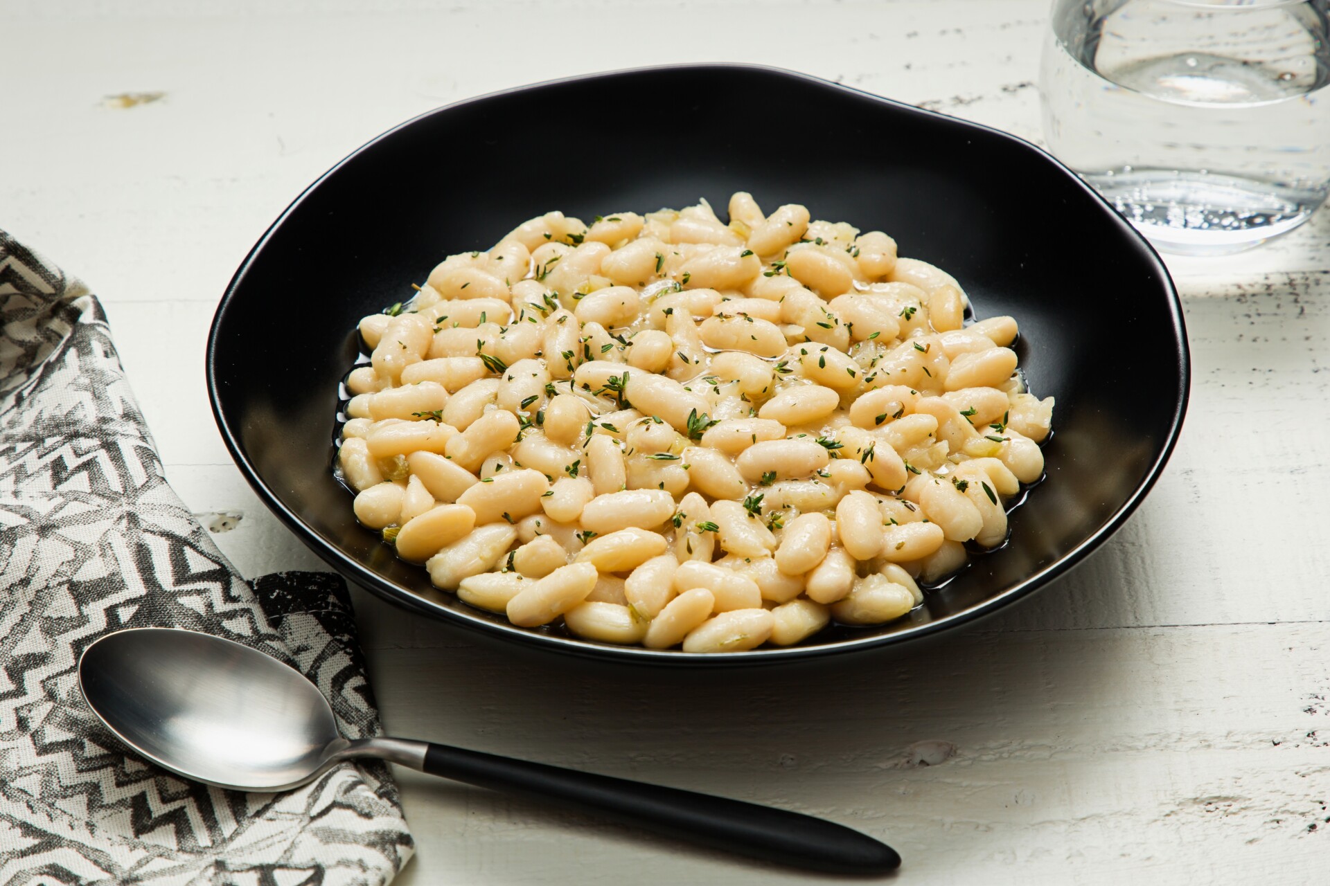 White Beans with Thyme & Garlic