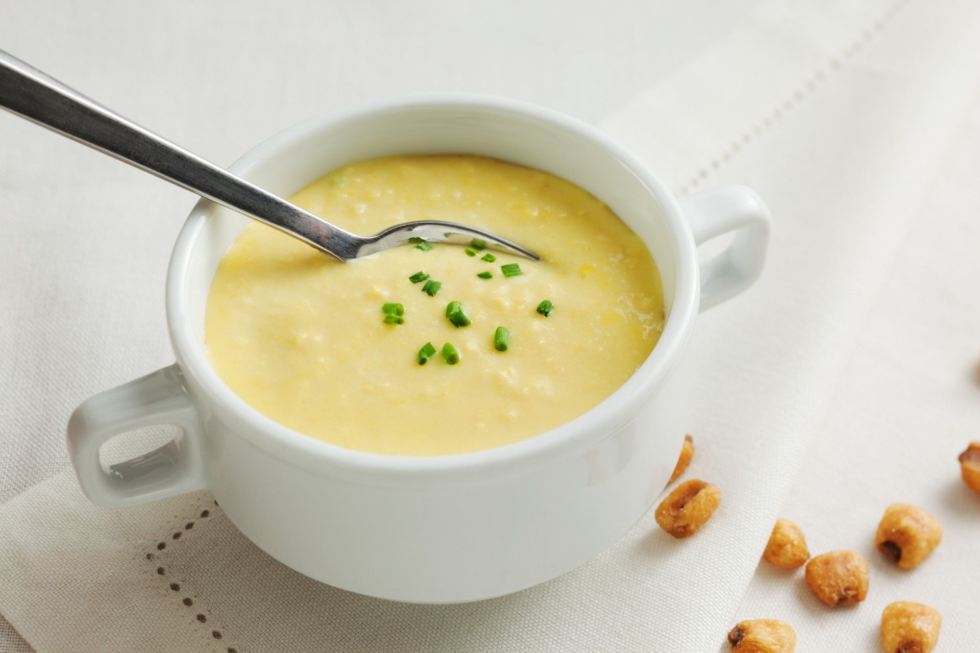 Creamy Corn & Poblano Soup